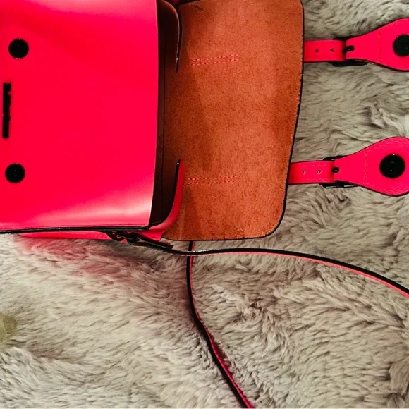 NWOT Dr. Martens 7 inch Mini Leather Satchel Crossbody Bag - Picture 5 of 9